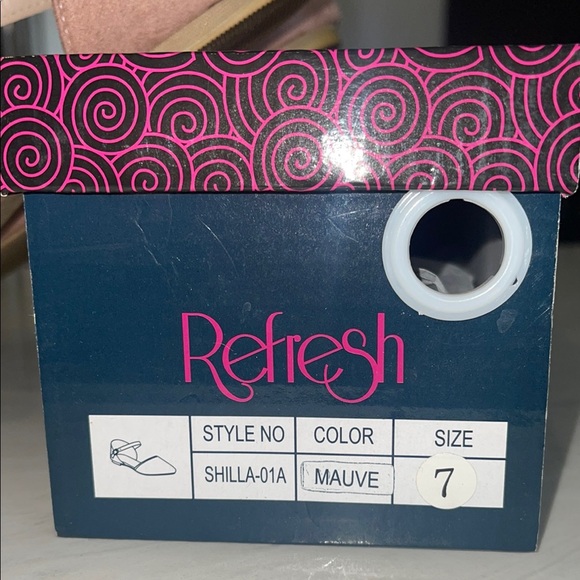 New! ✨ “Refresh” Women's Pink Suede Ankle Strap Flats 🥿 Size 7 - Picture 3 of 4